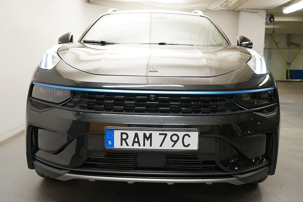 Vehicle Image 16