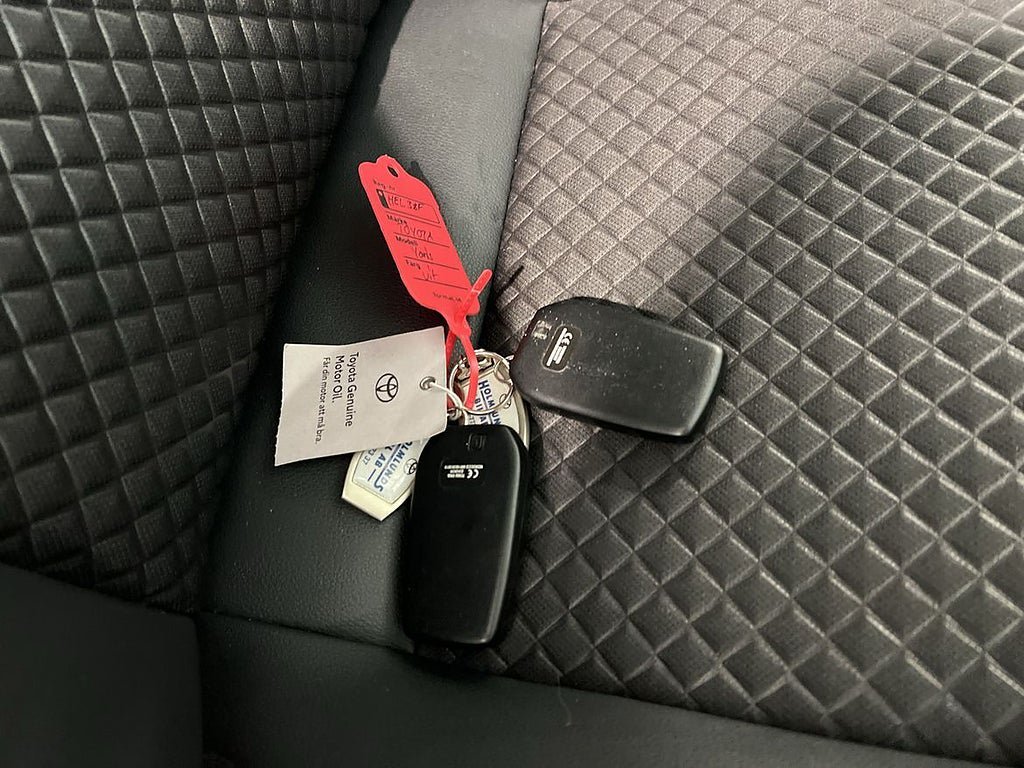 Vehicle Image 21