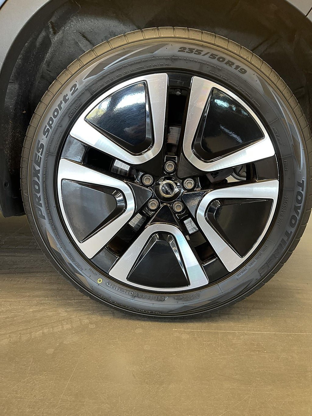 Vehicle Image 10