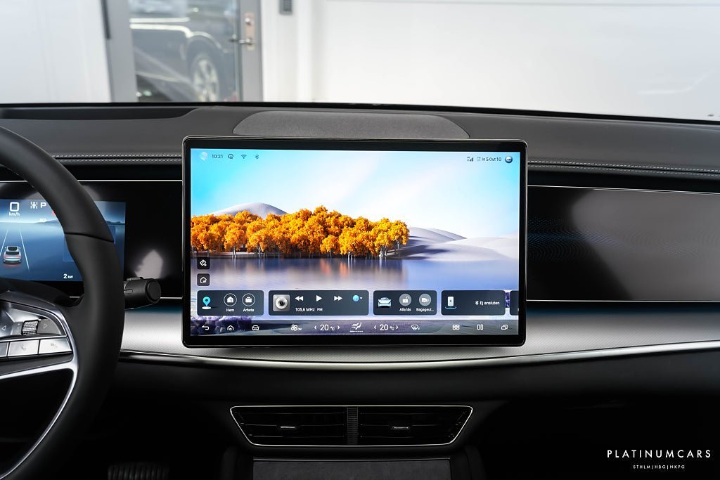 Vehicle Image 12
