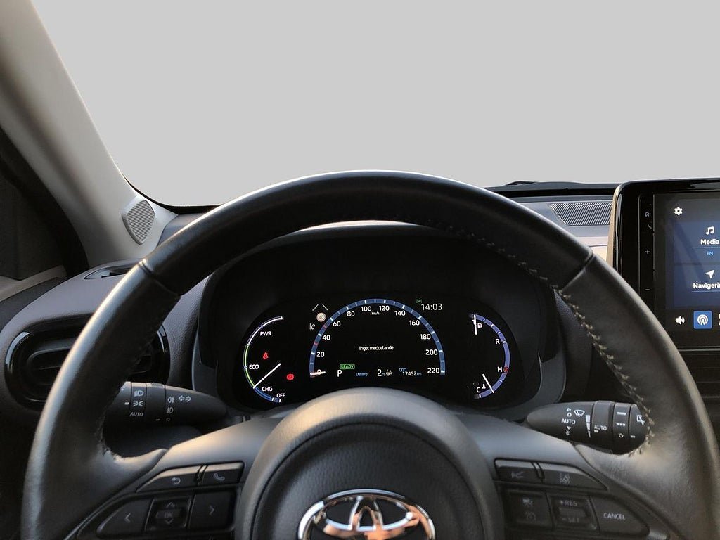 Vehicle Image 15