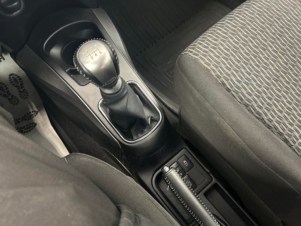 Vehicle Image 17