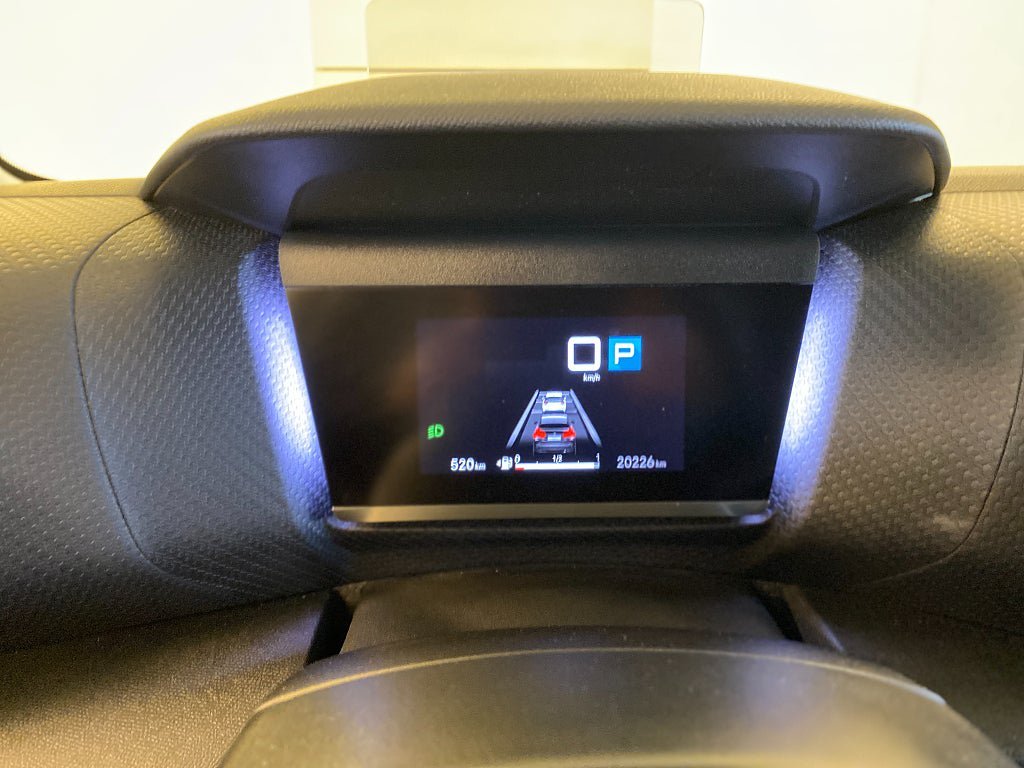 Vehicle Image 11