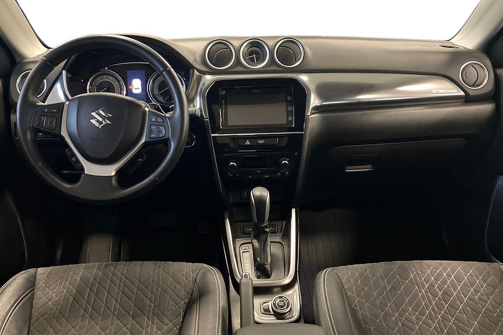 Vehicle Image 10
