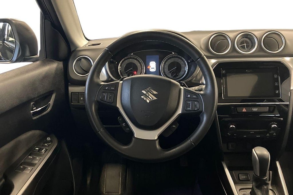 Vehicle Image 11