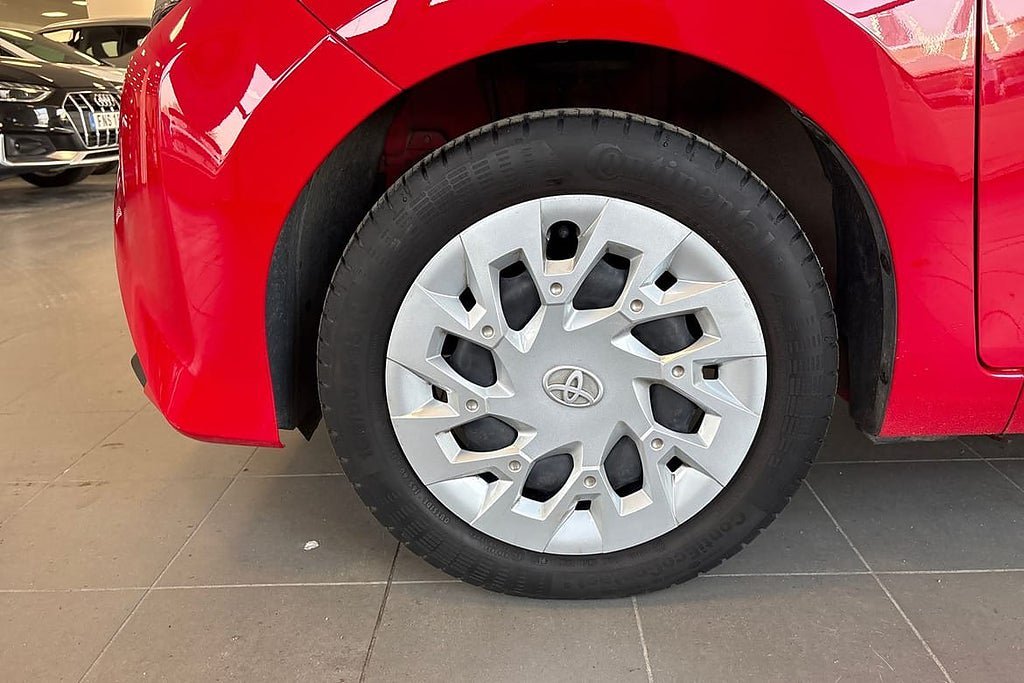 Vehicle Image 17