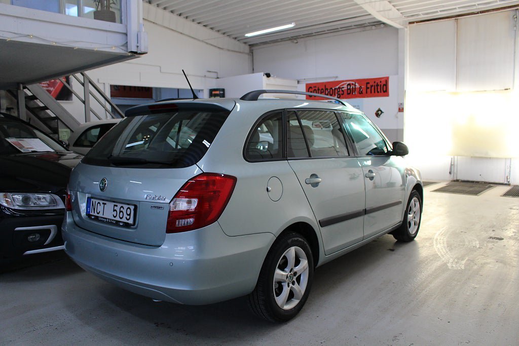 Vehicle Image 7