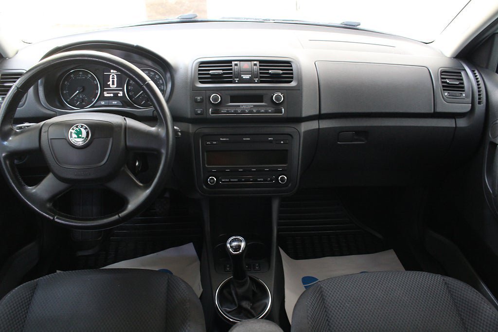 Vehicle Image 13