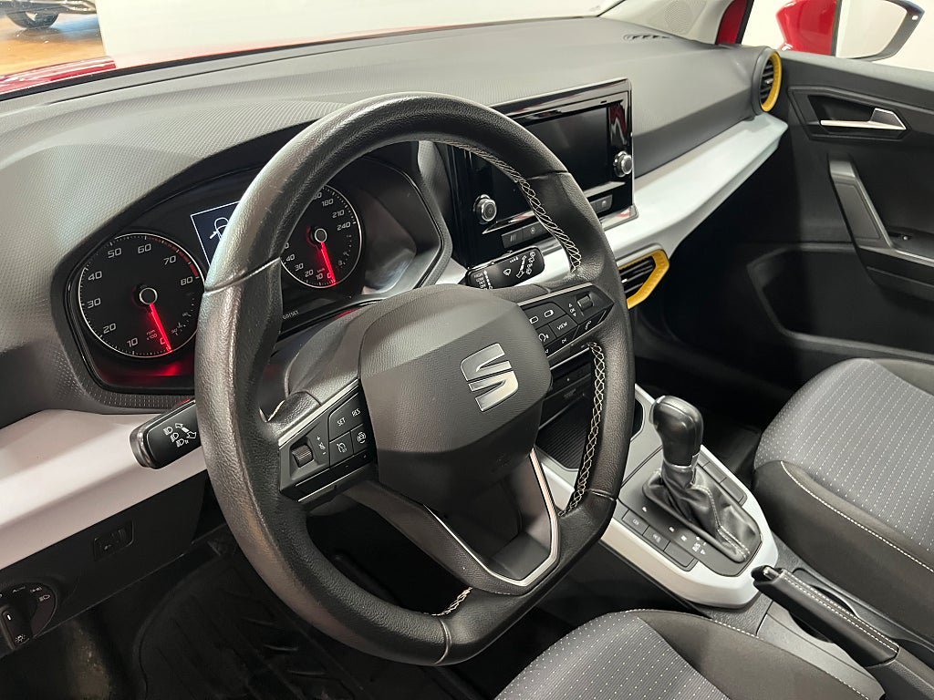 Vehicle Image 15