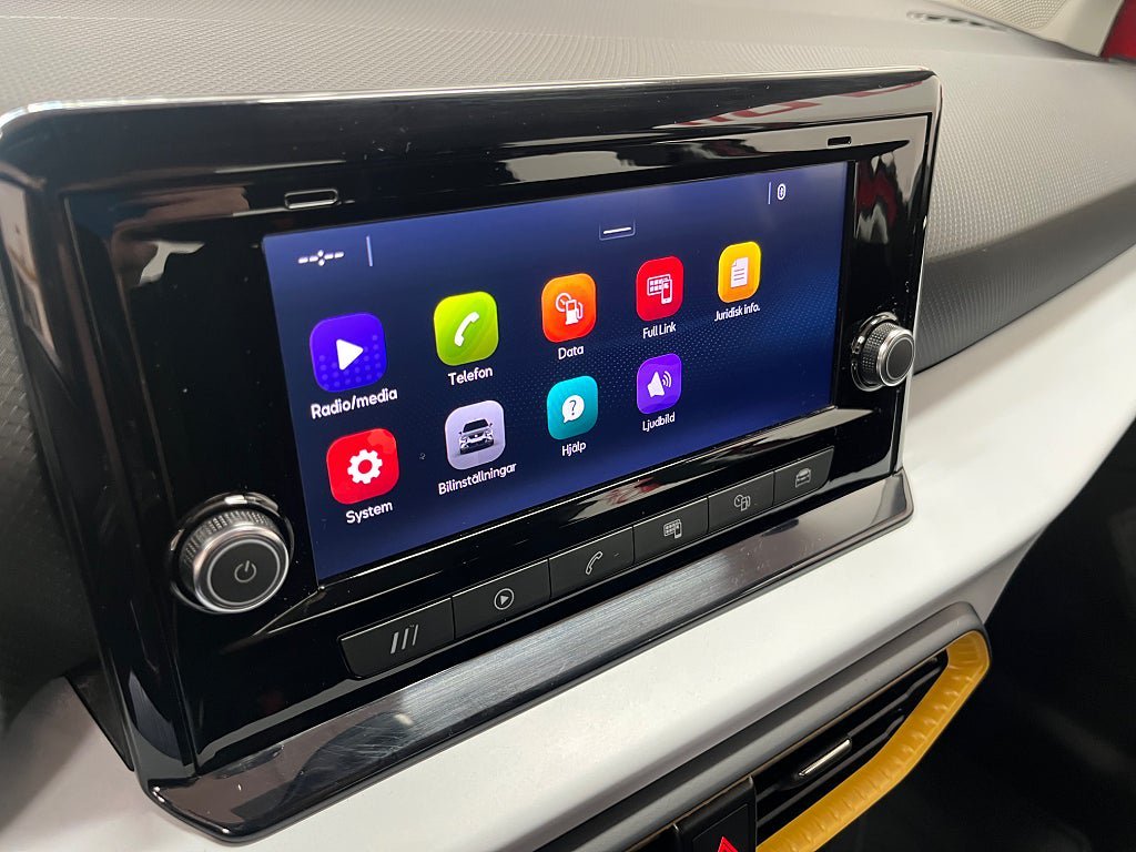 Vehicle Image 18