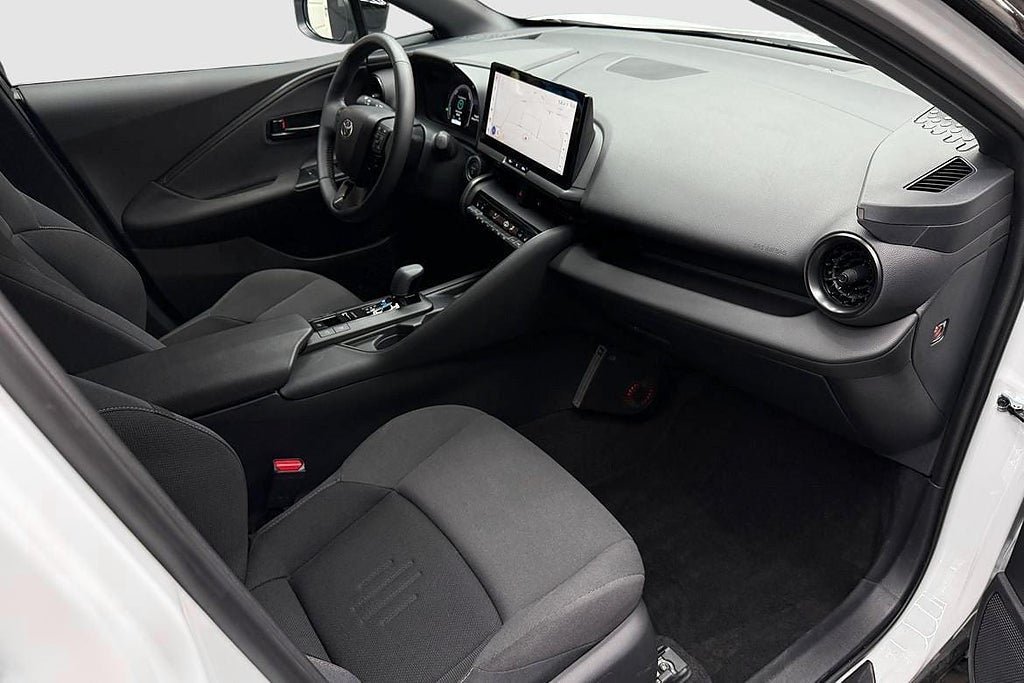 Vehicle Image 12