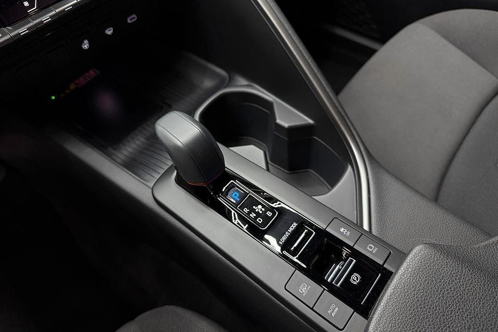 Vehicle Image 15