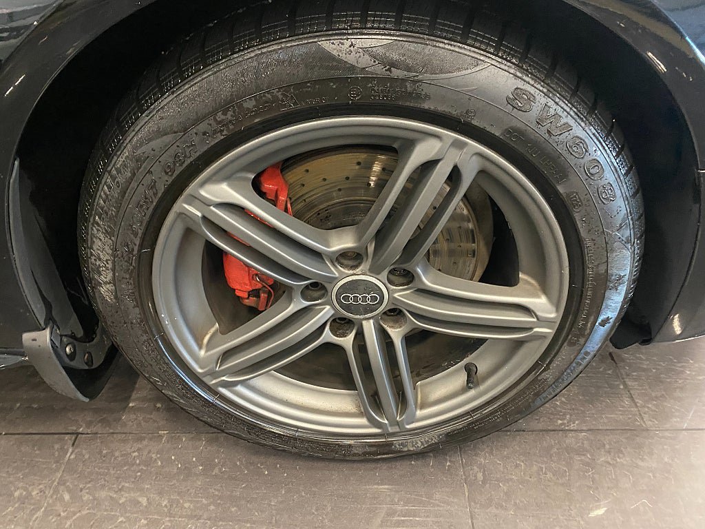 Vehicle Image 17