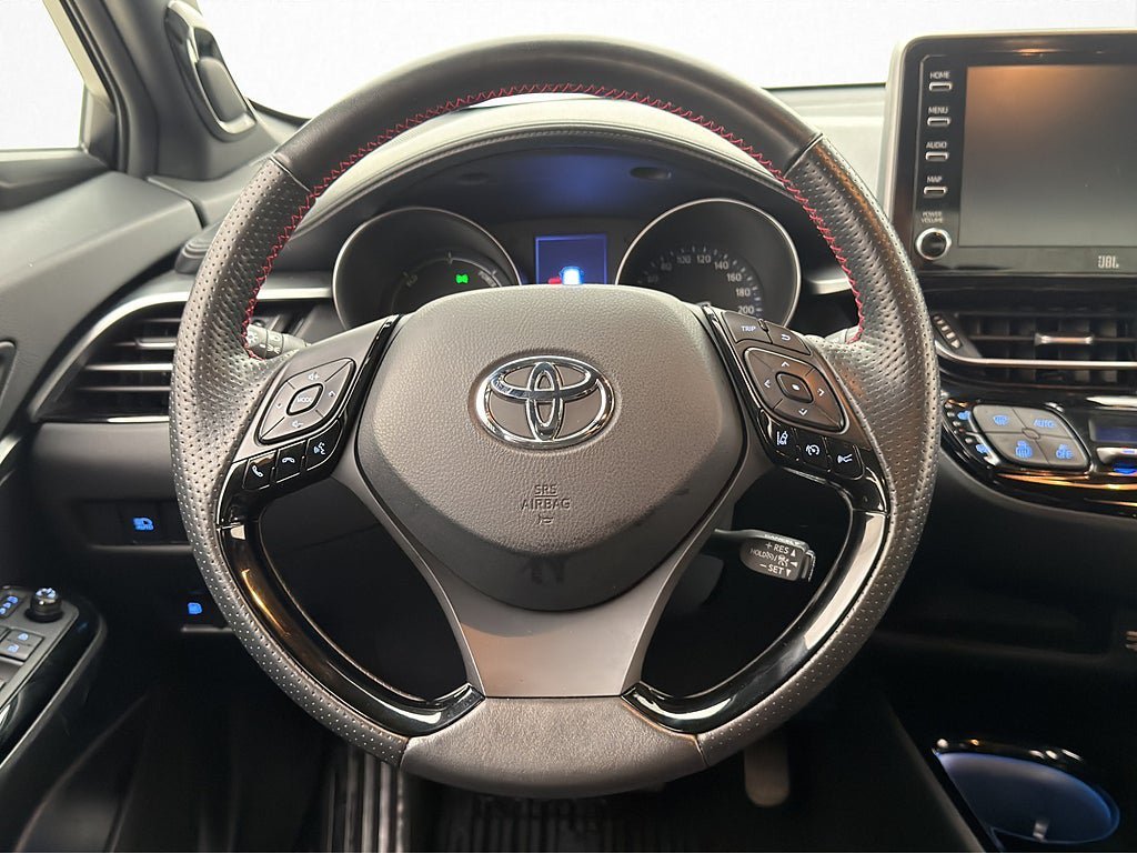 Vehicle Image 17