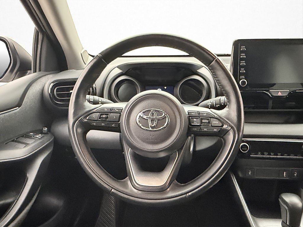 Vehicle Image 13