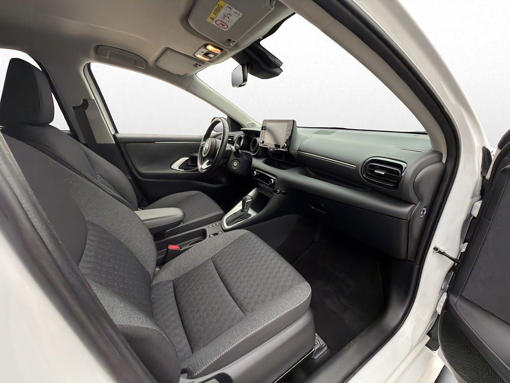 Vehicle Image 23