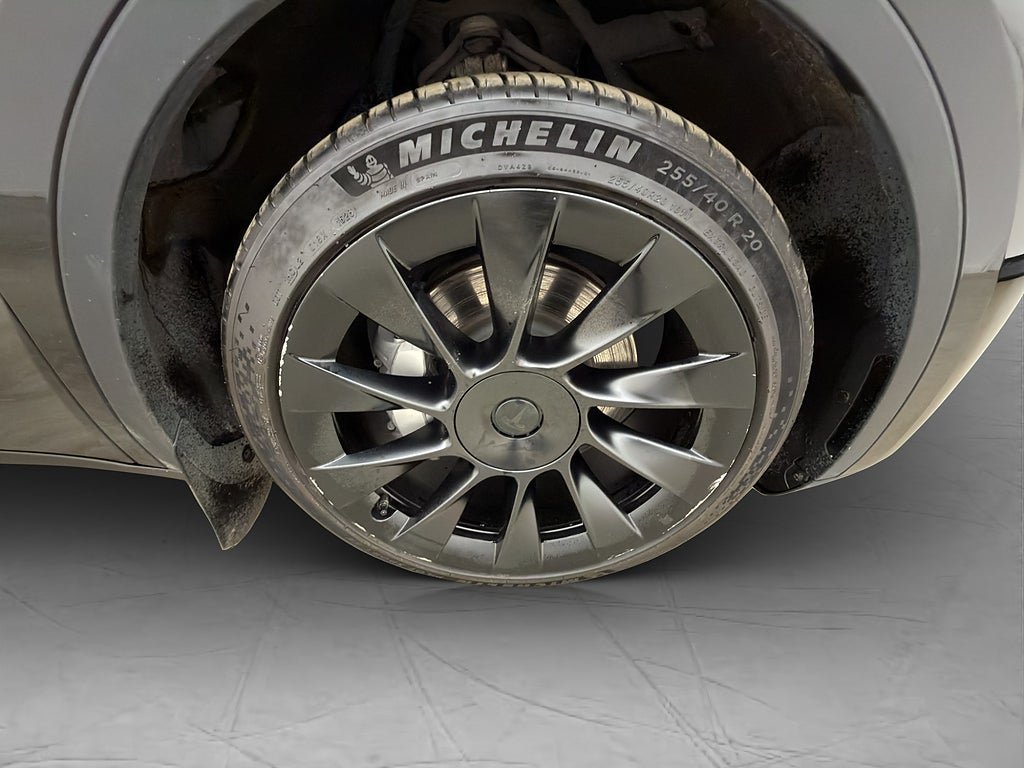 Vehicle Image 28