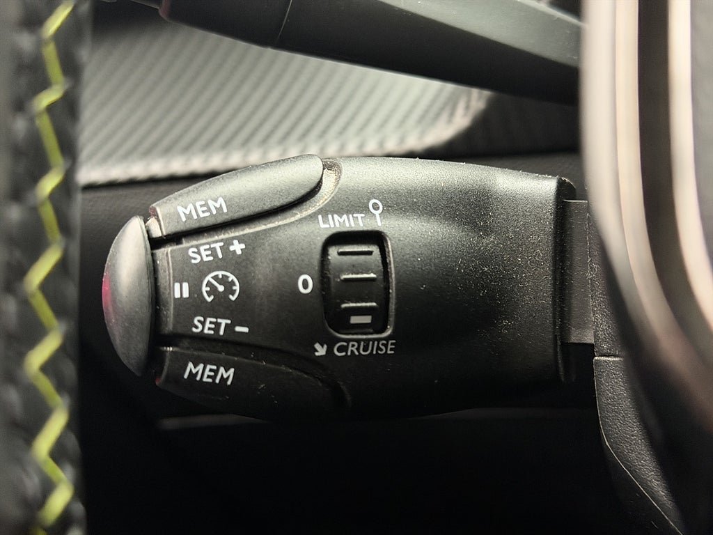 Vehicle Image 29