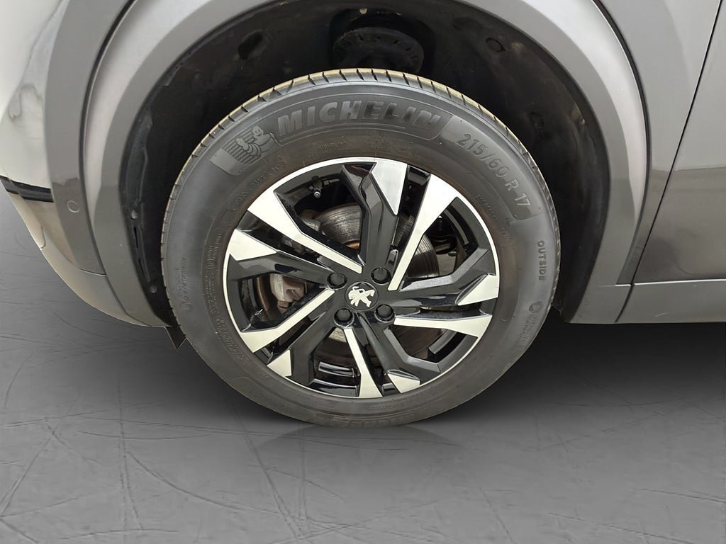 Vehicle Image 33