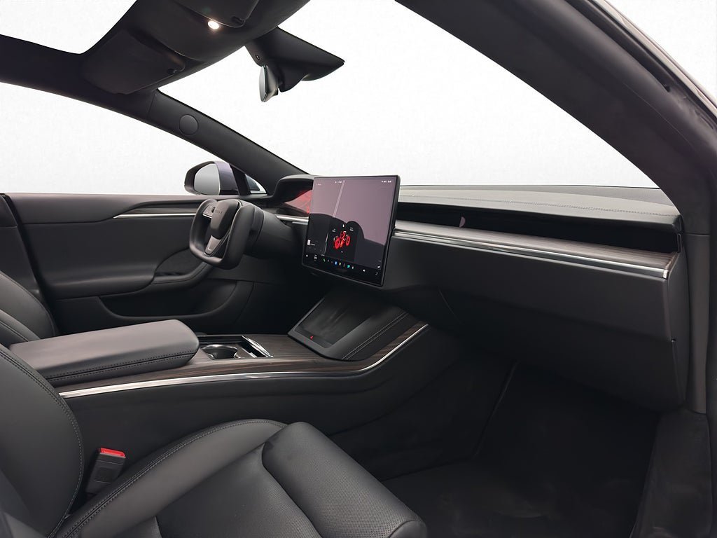 Vehicle Image 36