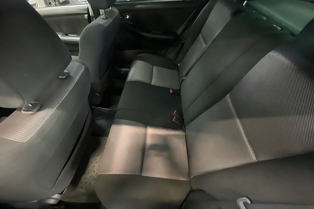 Vehicle Image 9