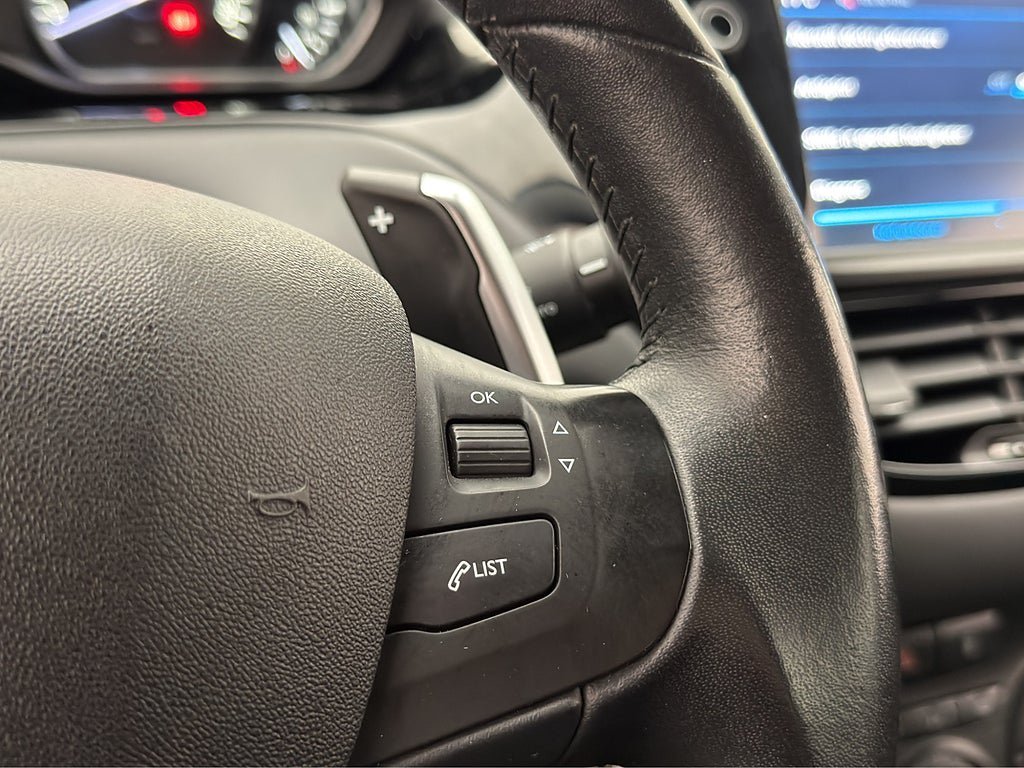 Vehicle Image 17