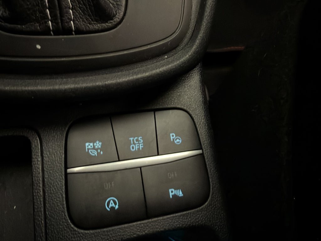 Vehicle Image 24