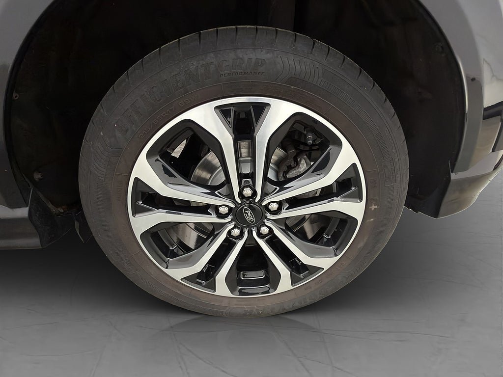 Vehicle Image 30