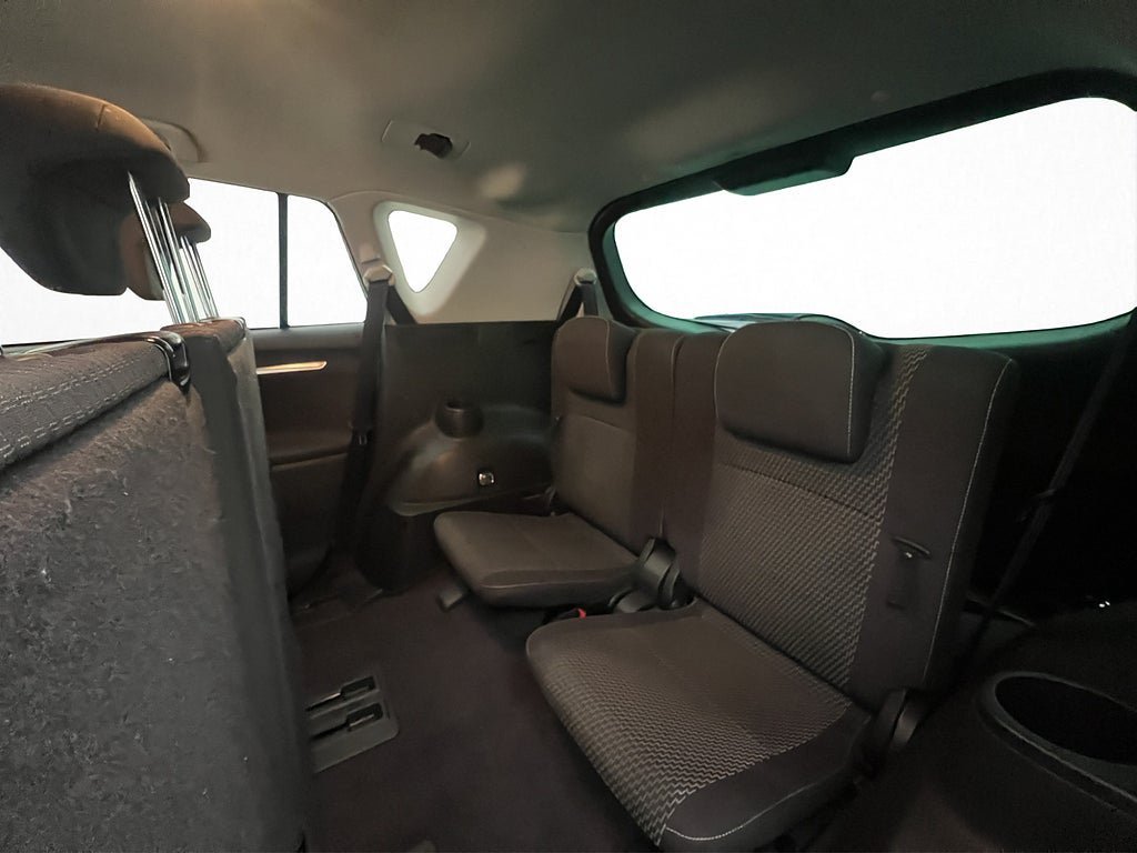 Vehicle Image 23