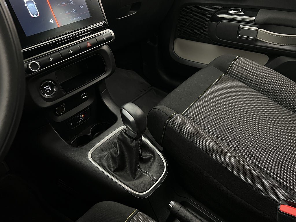 Vehicle Image 22