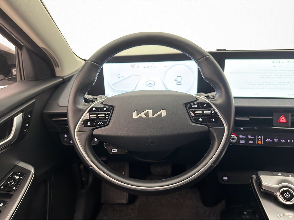 Vehicle Image 26