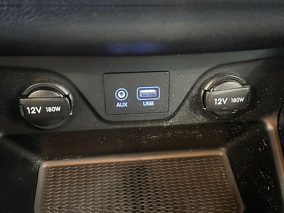 Vehicle Image 26