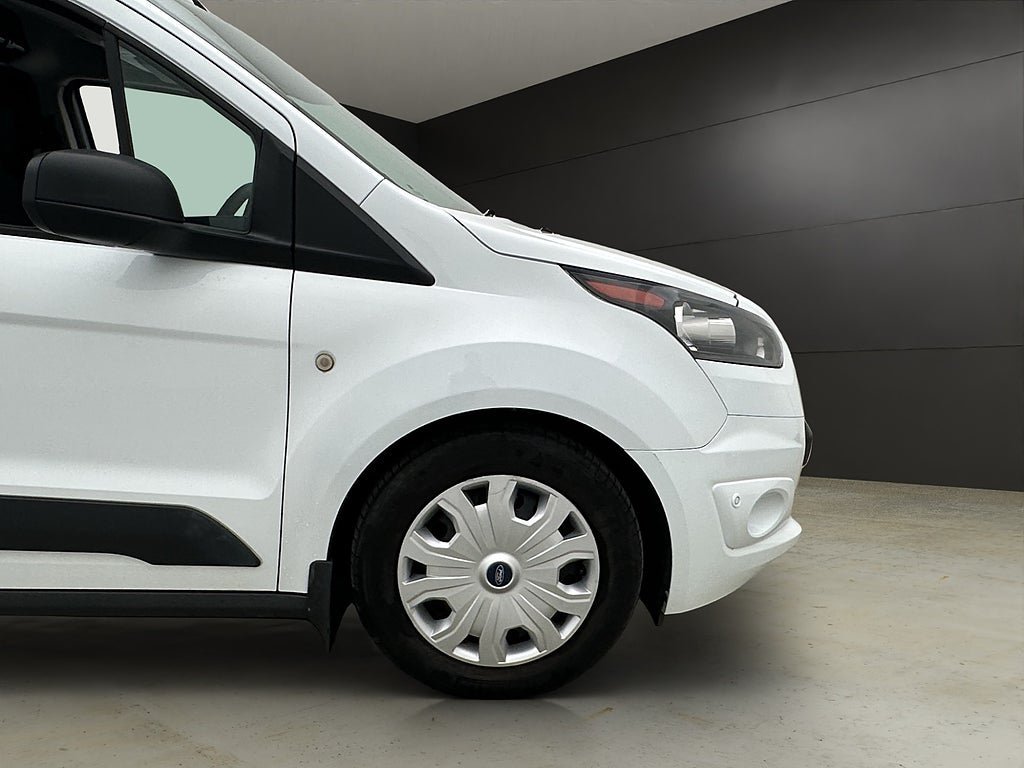 Vehicle Image 33