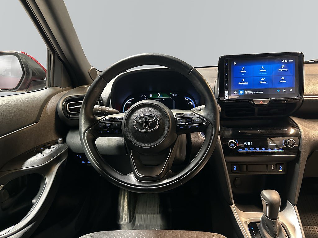 Vehicle Image 9