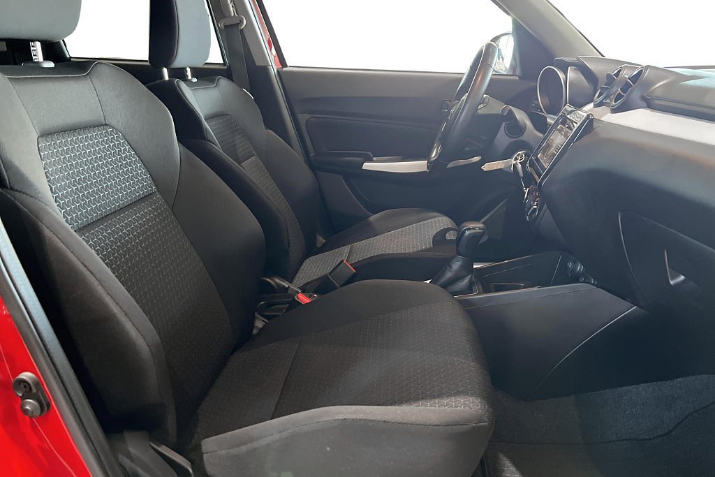 Vehicle Image 14