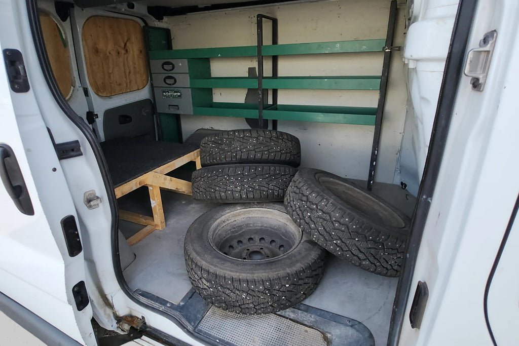 Vehicle Image 9