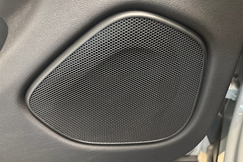 Vehicle Image 22