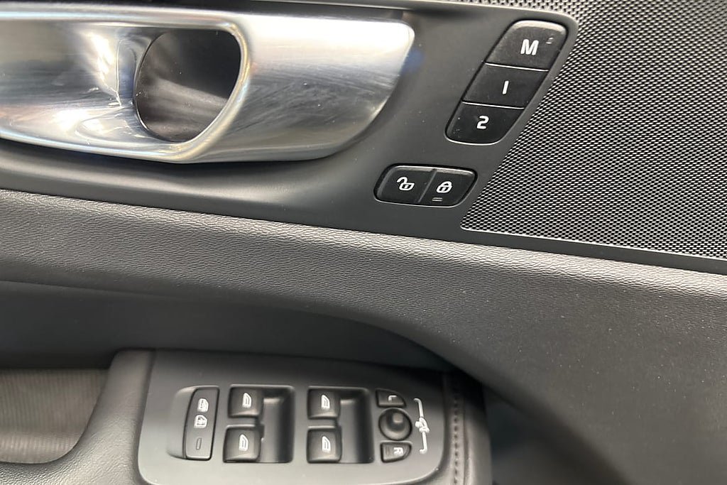 Vehicle Image 27