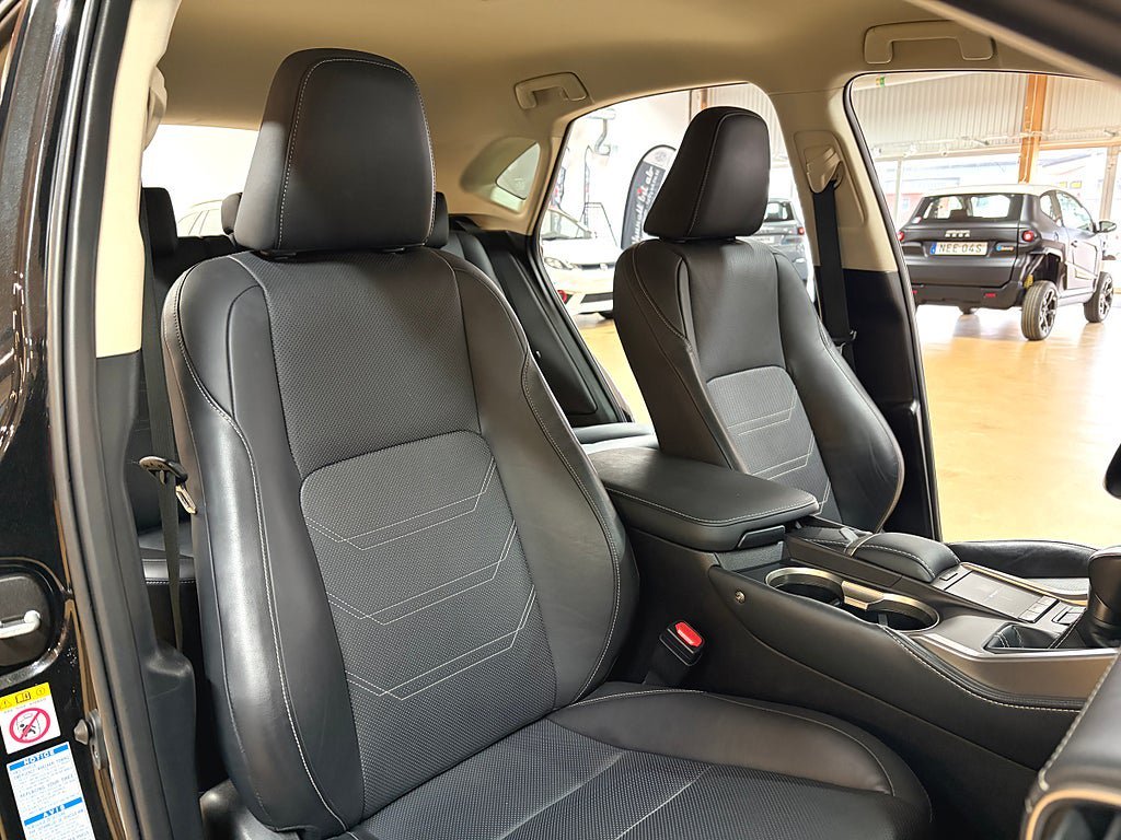 Vehicle Image 19