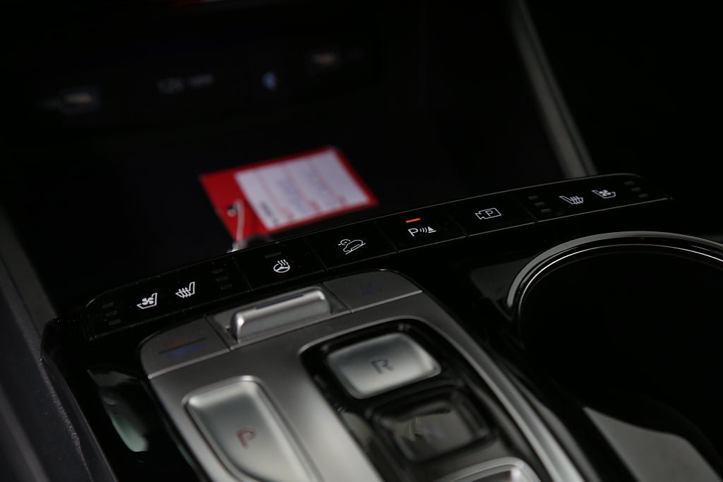 Vehicle Image 23