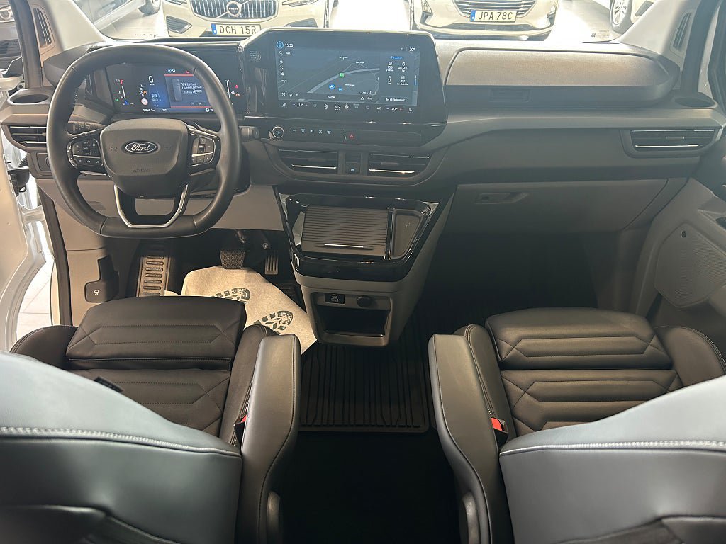 Vehicle Image 17