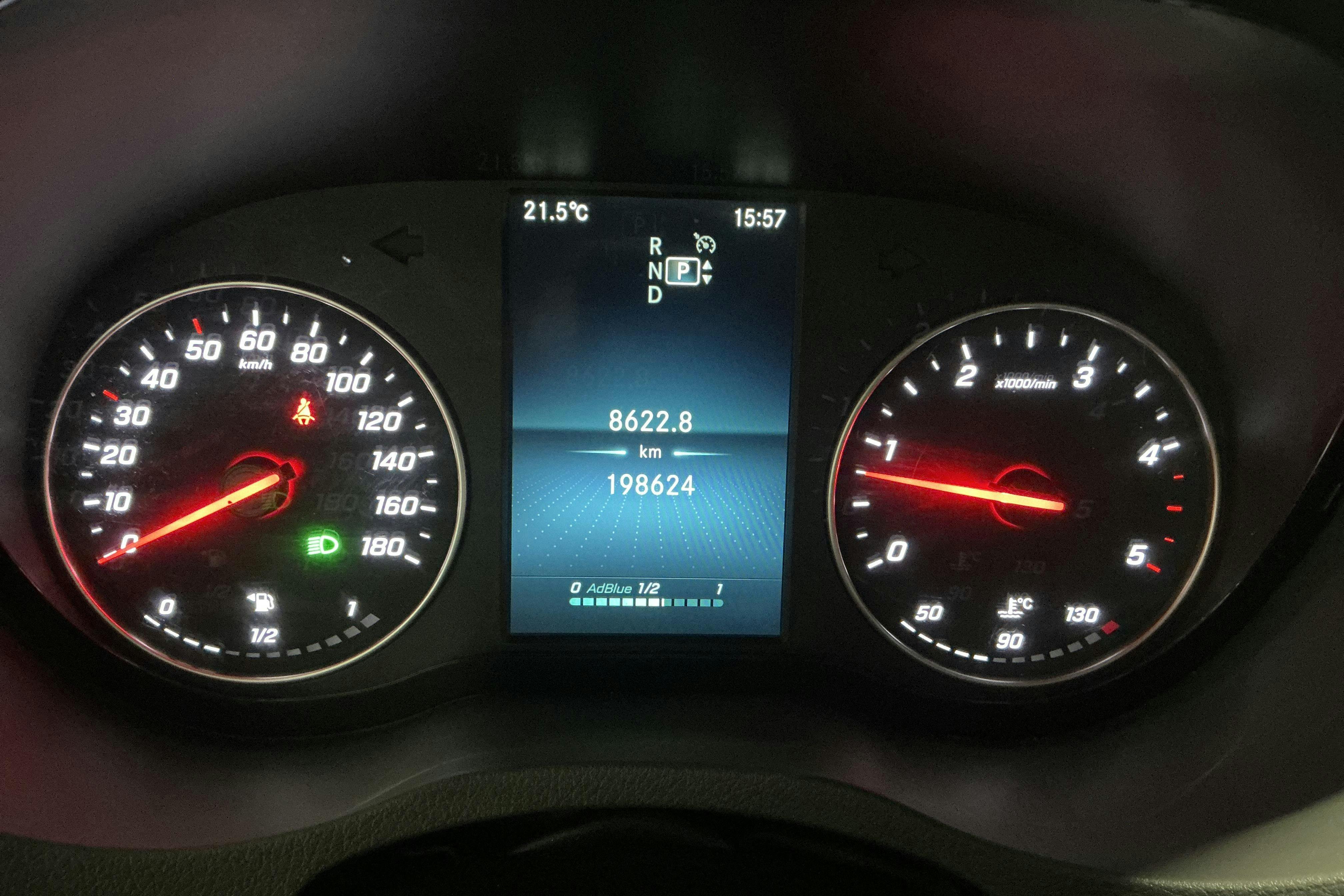 Vehicle Image 8