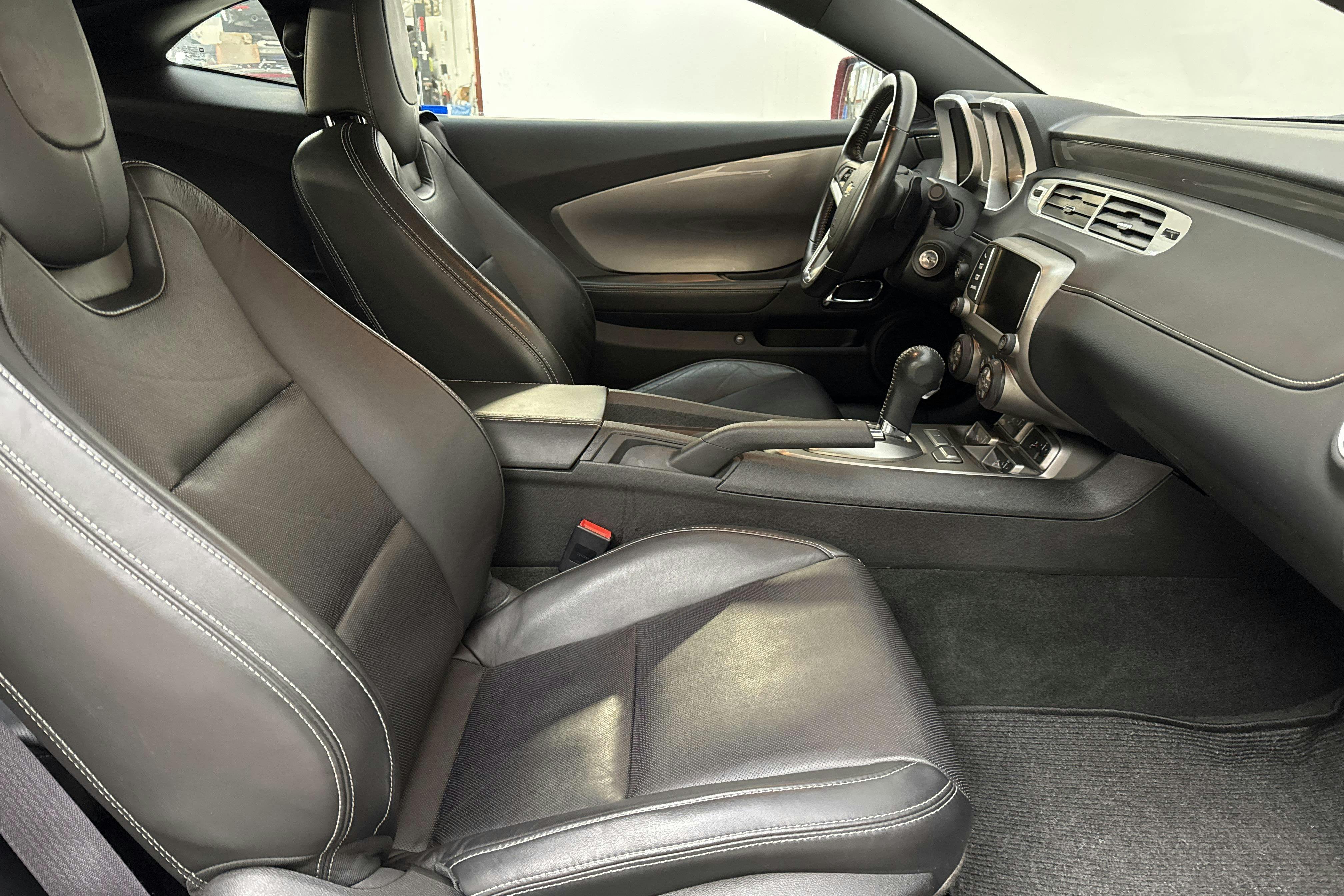 Vehicle Image 7