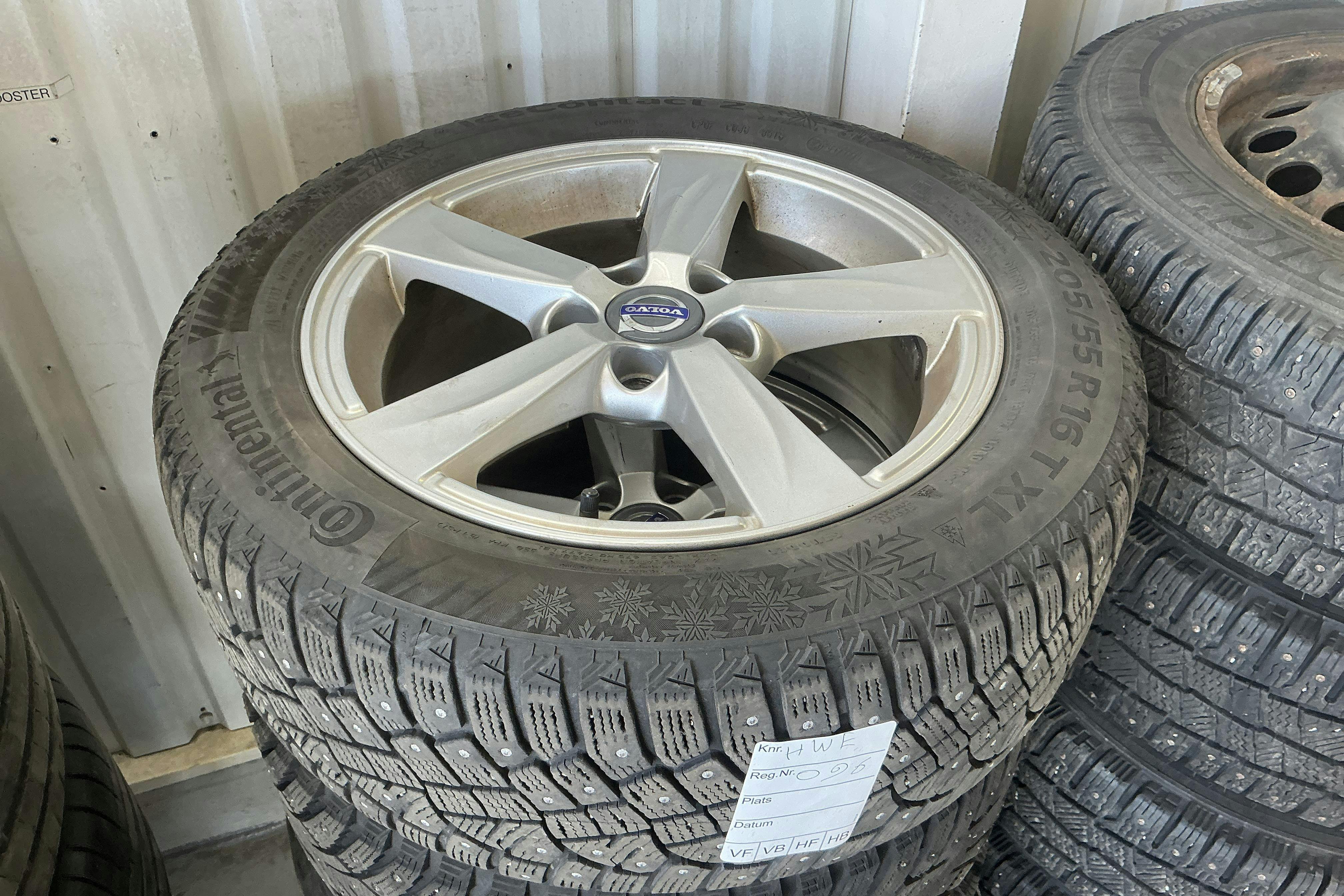Vehicle Image 11