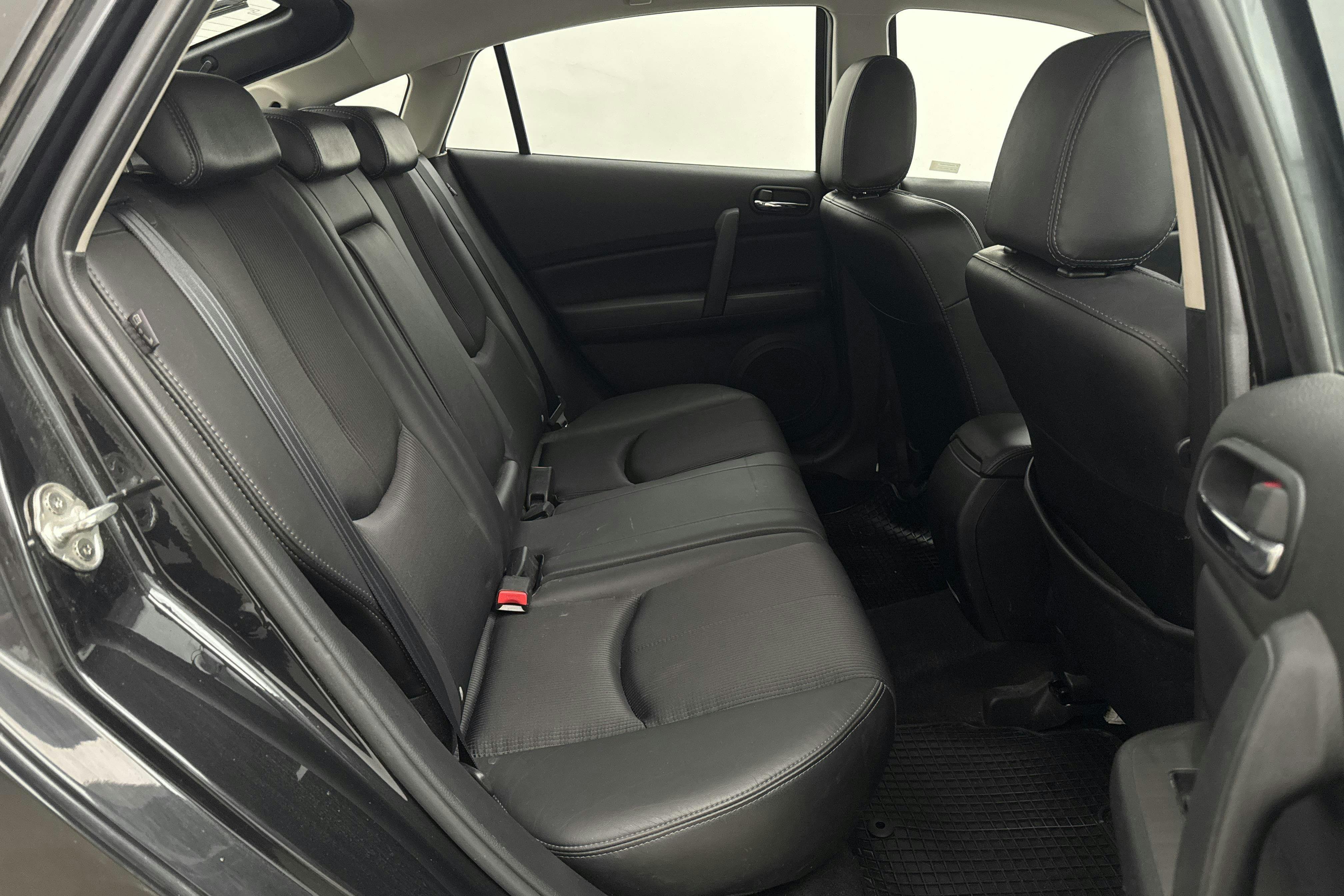 Vehicle Image 8