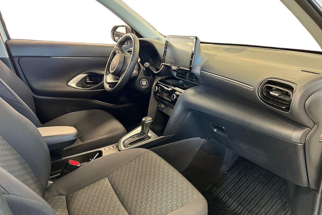 Vehicle Image 7