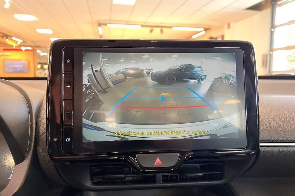 Vehicle Image 15