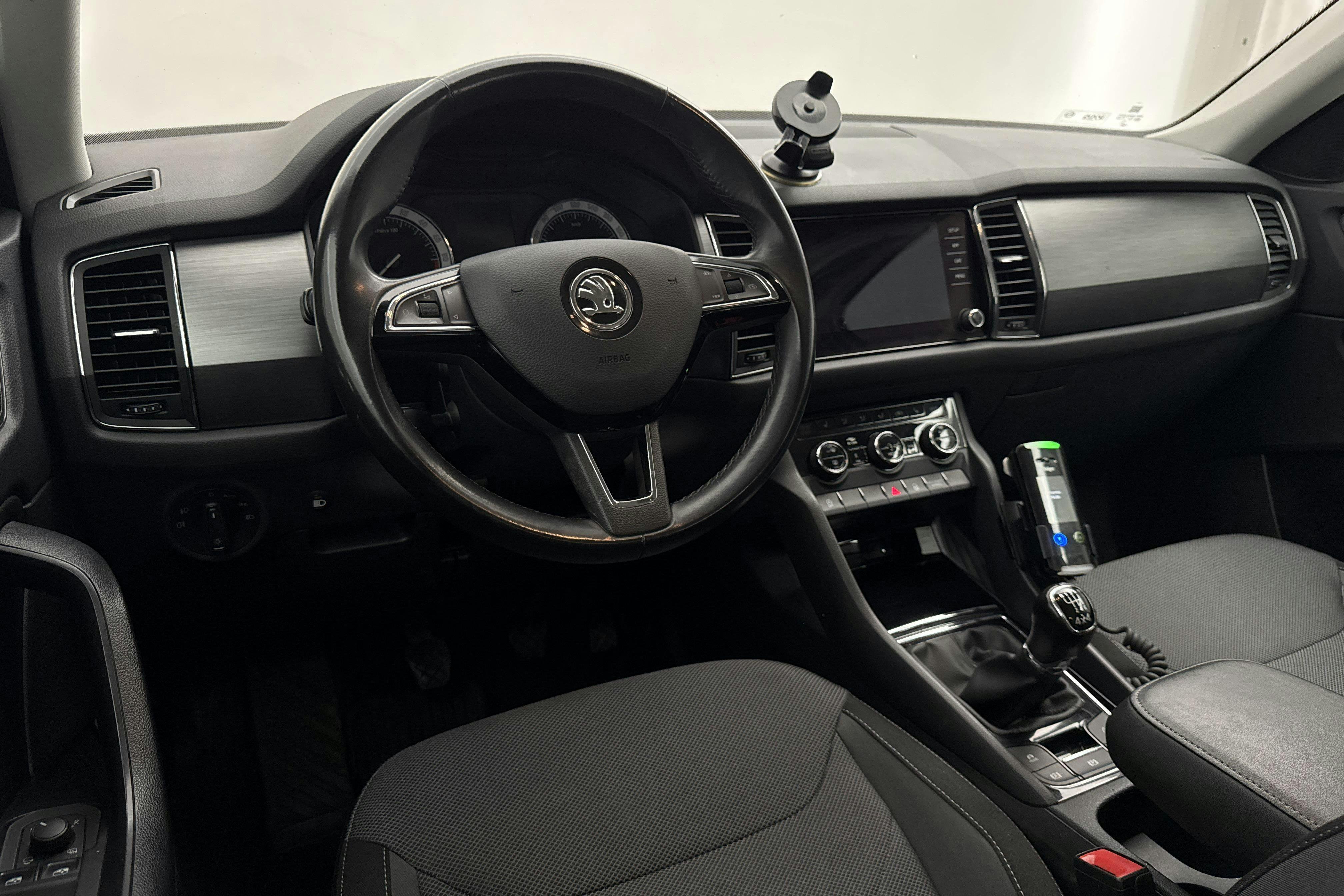 Vehicle Image 14