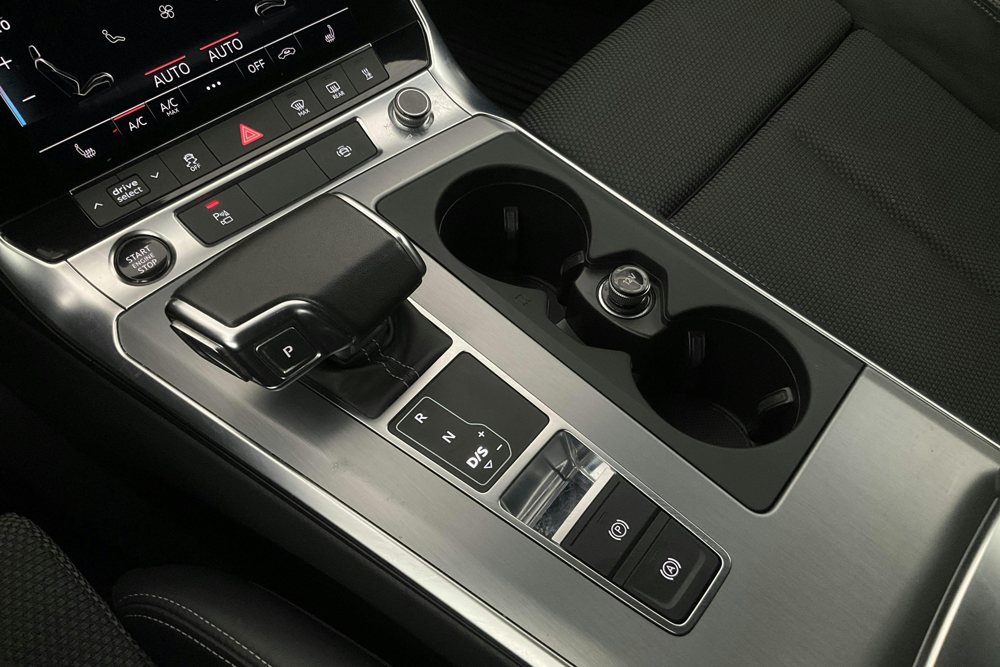 Vehicle Image 13