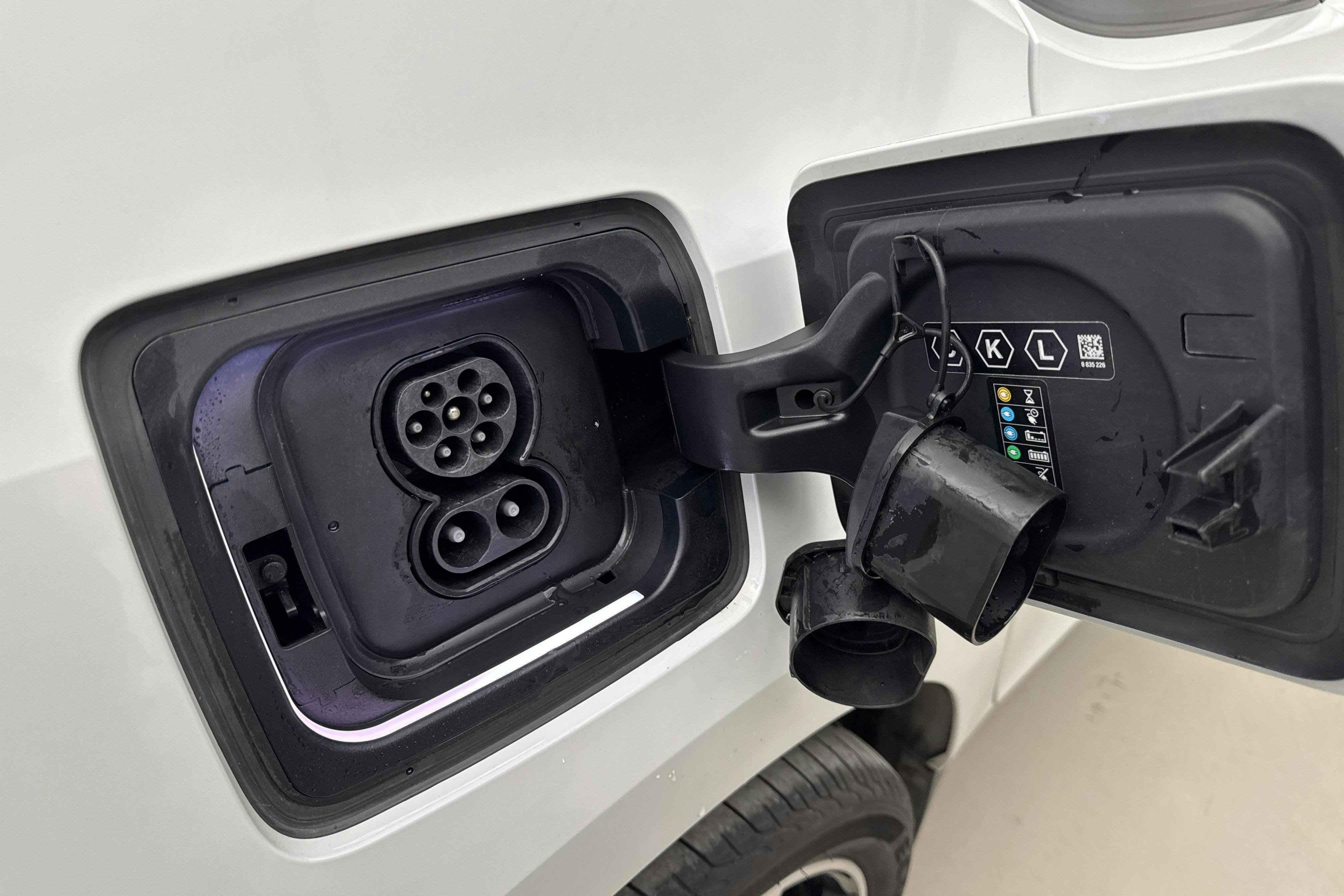 Vehicle Image 18